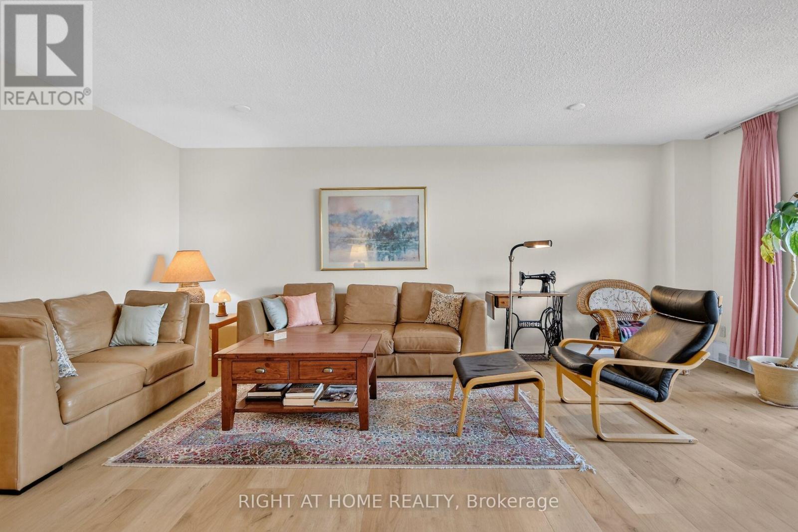 2204 - 1785 Frobisher Lane, Ottawa, Ontario  K1G 3T7 - Photo 5 - X13493508