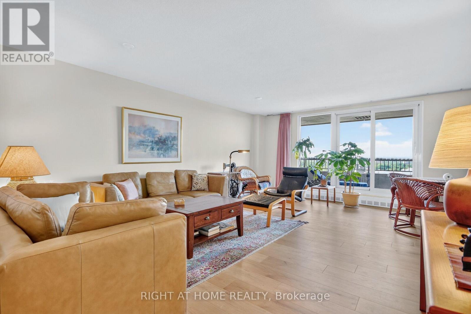 2204 - 1785 Frobisher Lane, Ottawa, Ontario  K1G 3T7 - Photo 6 - X13493508