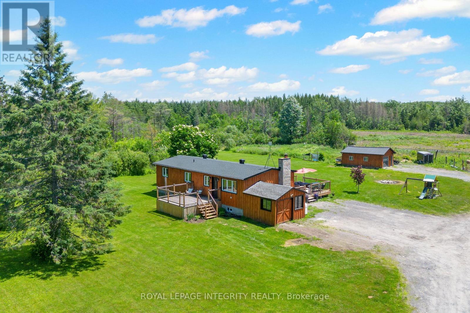 4228 O'neil Road, Ottawa, Ontario  K0A 1B0 - Photo 2 - X13493718