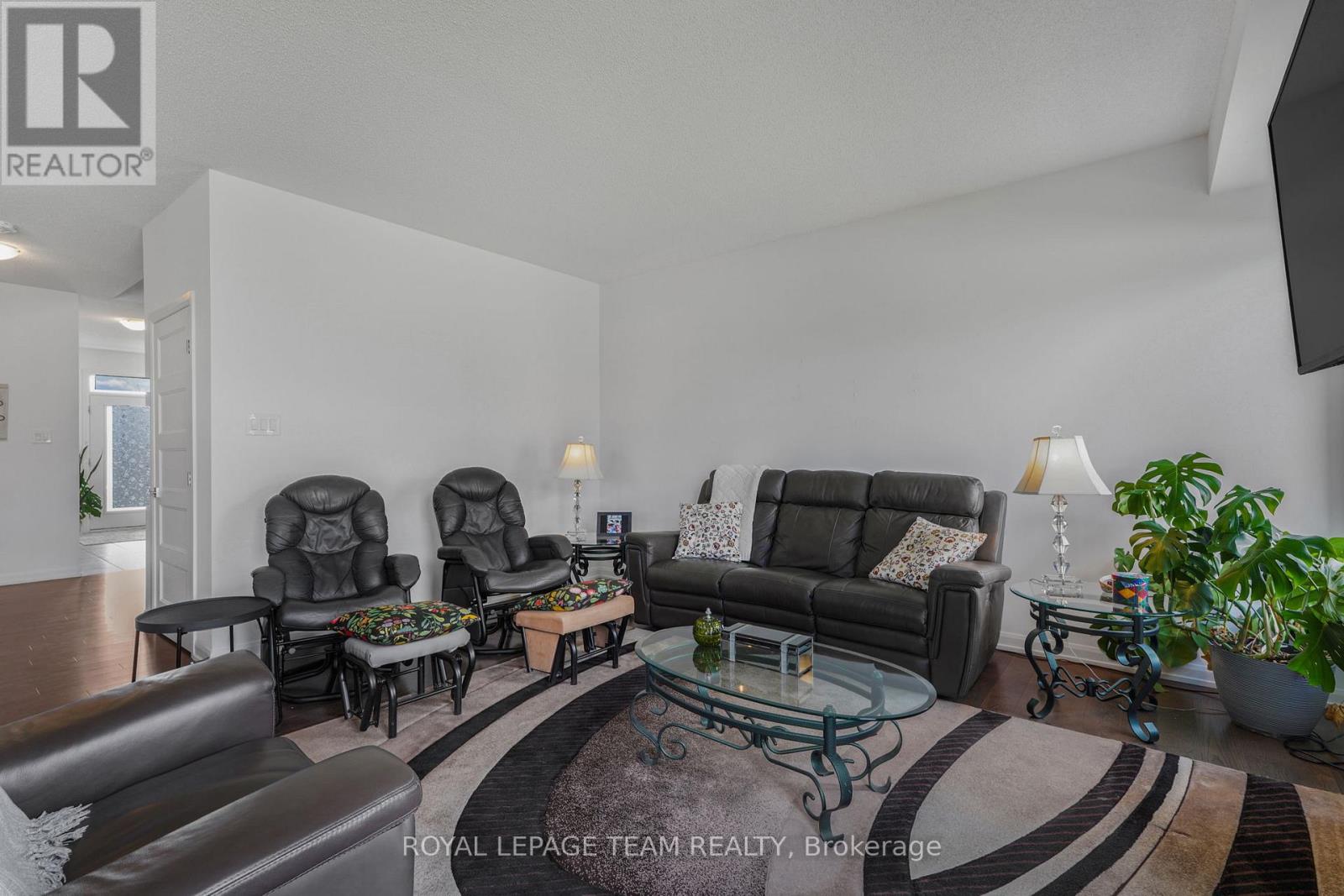 376 Sterling Avenue, Clarence-Rockland, Ontario  K4K 0L4 - Photo 10 - X13493830