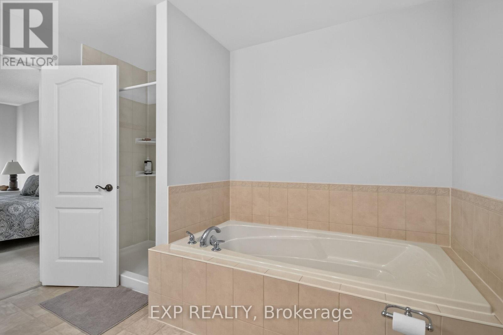 40 Gaslight Way, Russell, Ontario  K4R 0B1 - Photo 17 - X13494380