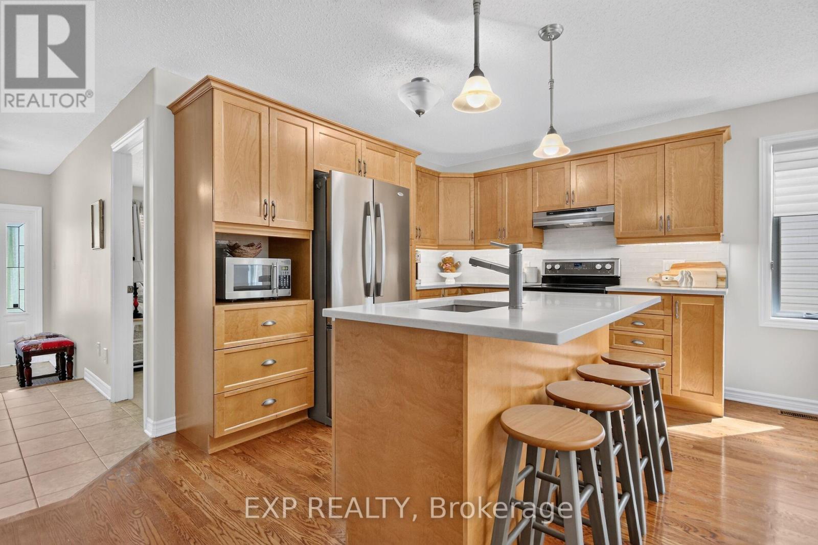 40 Gaslight Way, Russell, Ontario  K4R 0B1 - Photo 4 - X13494380