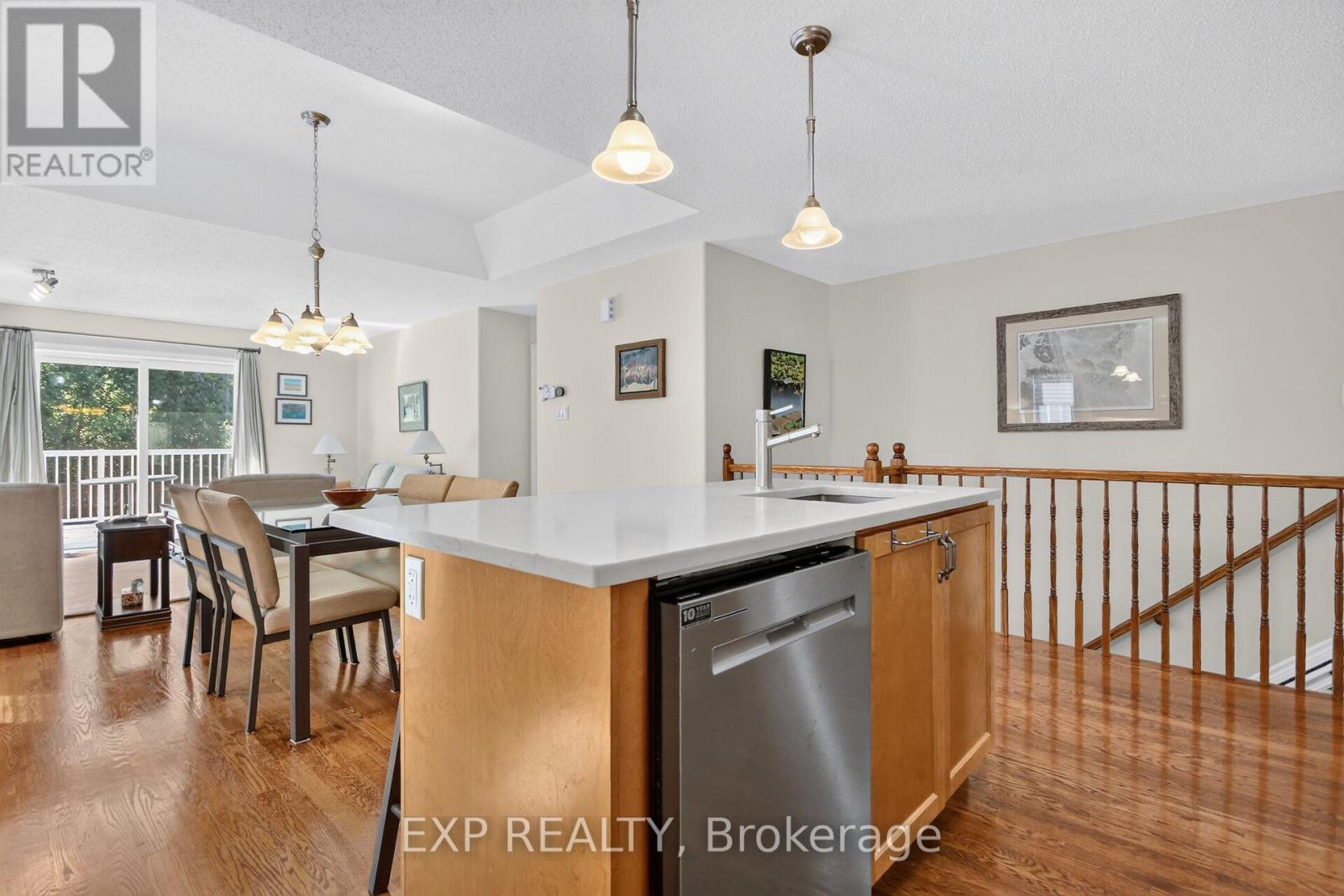 40 Gaslight Way, Russell, Ontario  K4R 0B1 - Photo 7 - X13494380