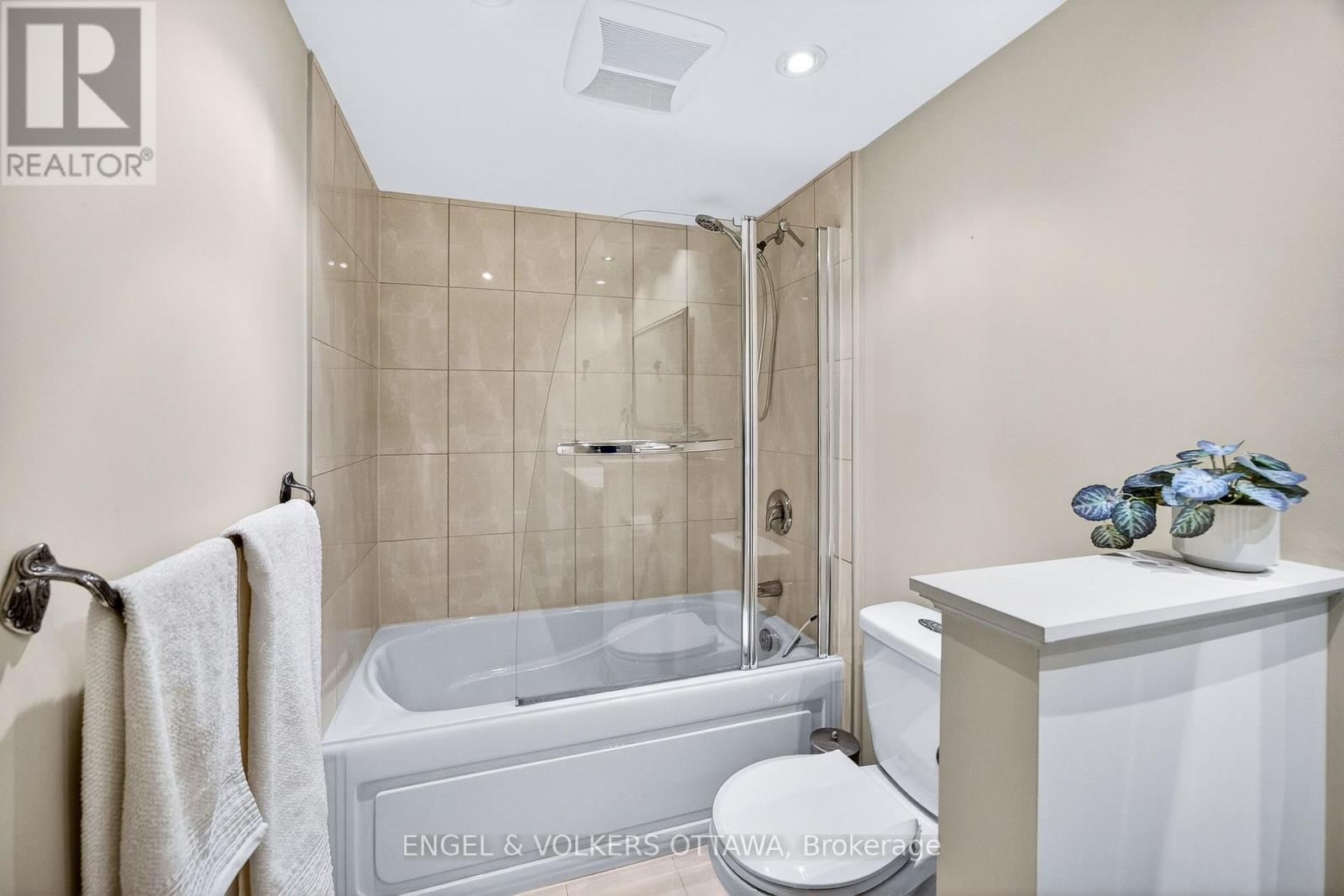 2404 - 160 George Street, Ottawa, Ontario  K1N 9M2 - Photo 38 - X13494512