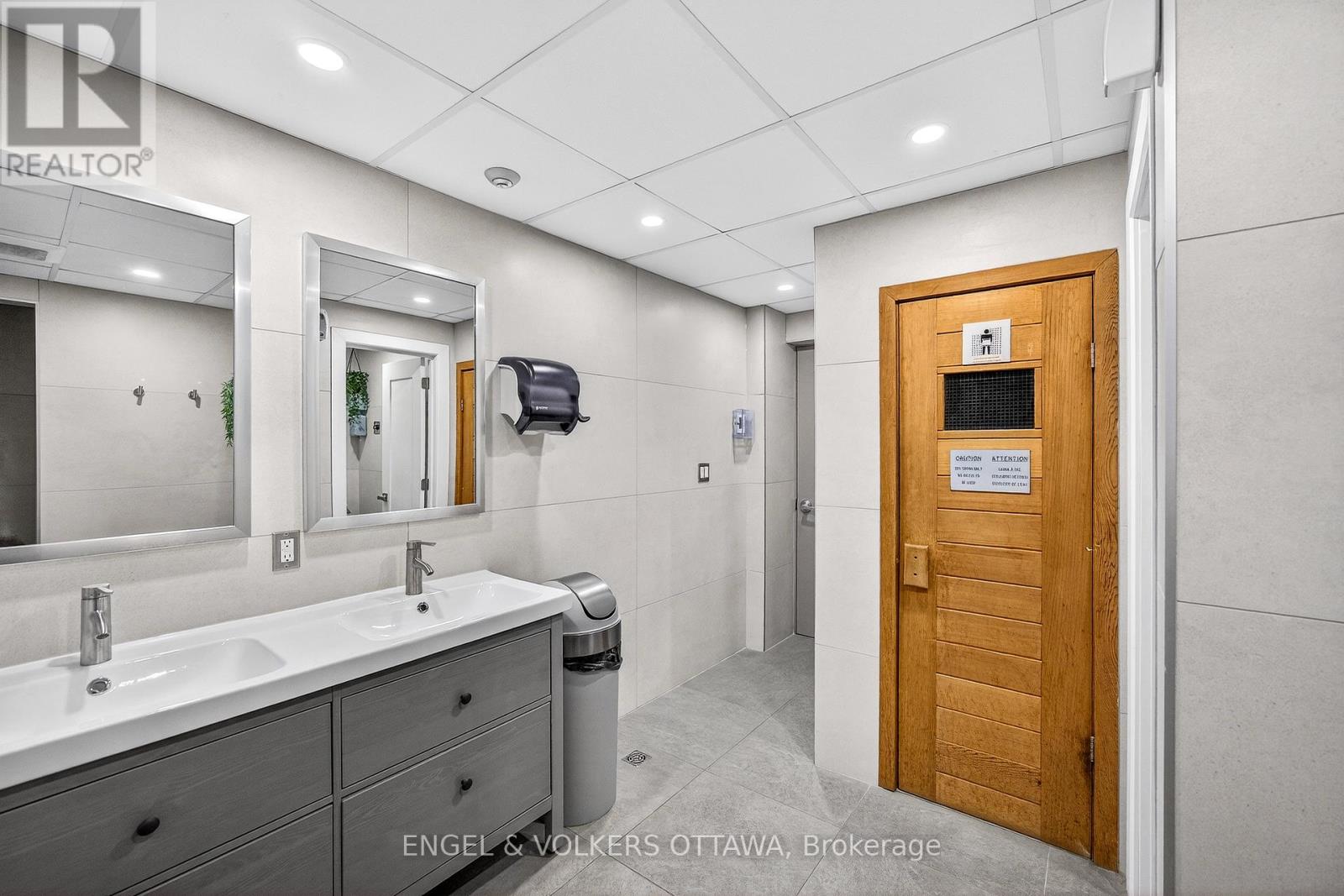 2404 - 160 George Street, Ottawa, Ontario  K1N 9M2 - Photo 45 - X13494512