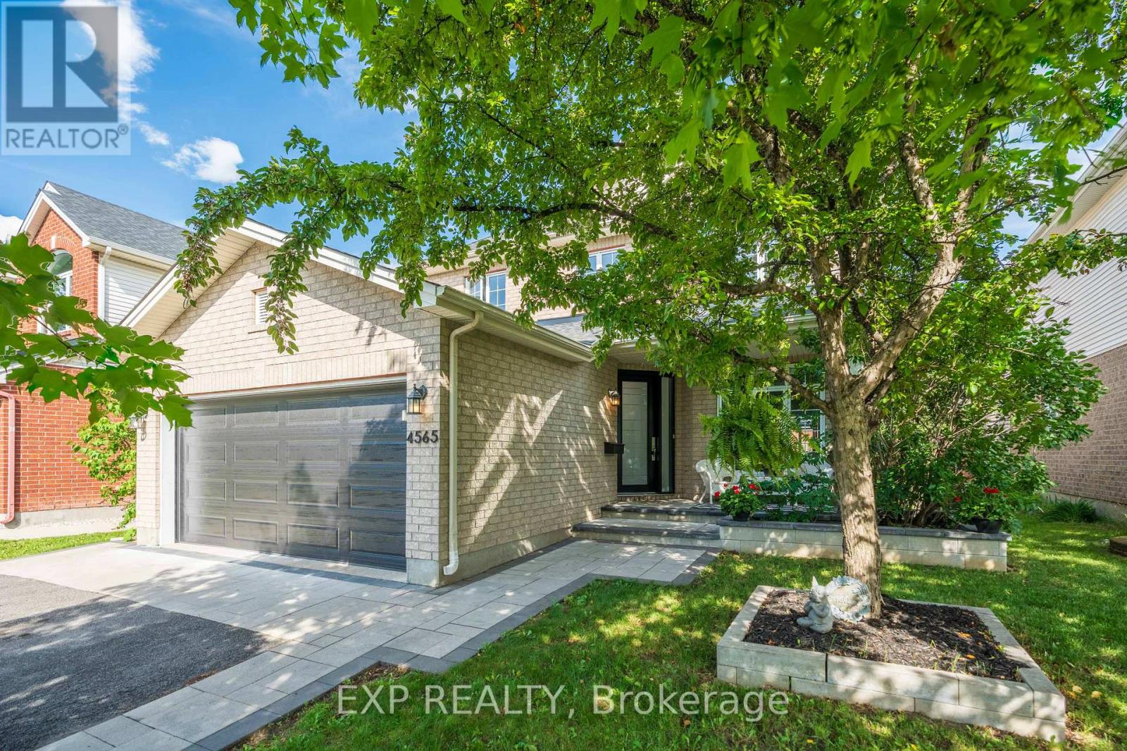 4565 Sugar Maple Drive, Ottawa, Ontario  K1V 1R7 - Photo 2 - X13494628