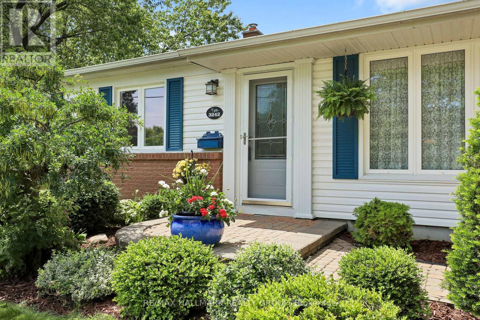 3242 Albion Road S, Ottawa, Ontario  K1V 7P3 - Photo 5 - X13494854