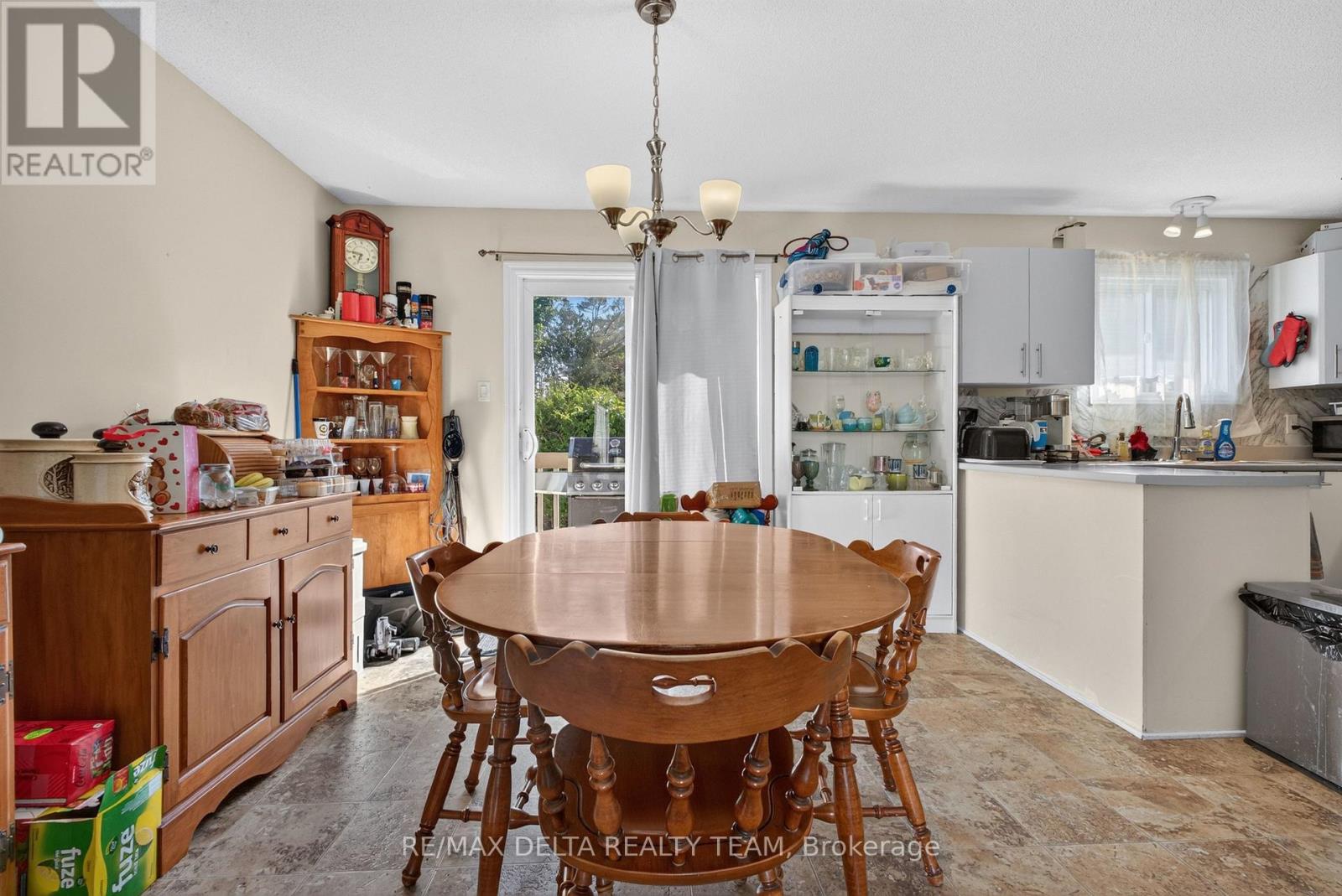 522 St Louis Street, Clarence-Rockland, Ontario  K4K 1B1 - Photo 10 - X13494870