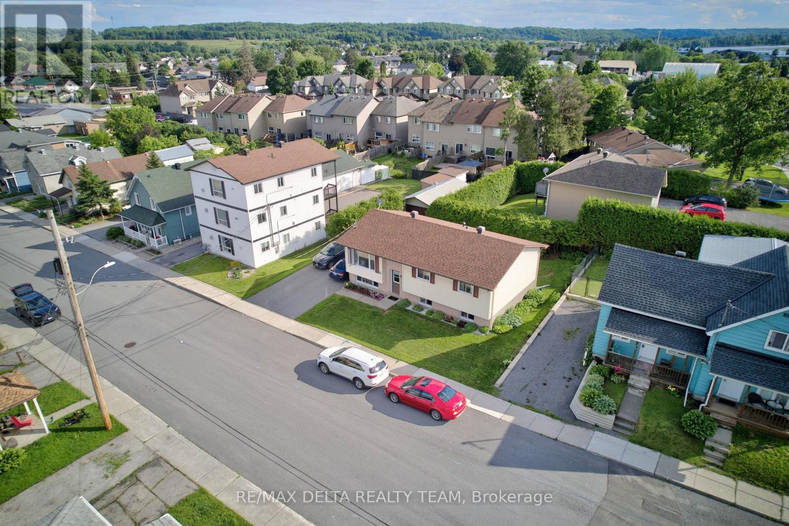 522 St Louis Street, Clarence-Rockland, Ontario  K4K 1B1 - Photo 2 - X13494870