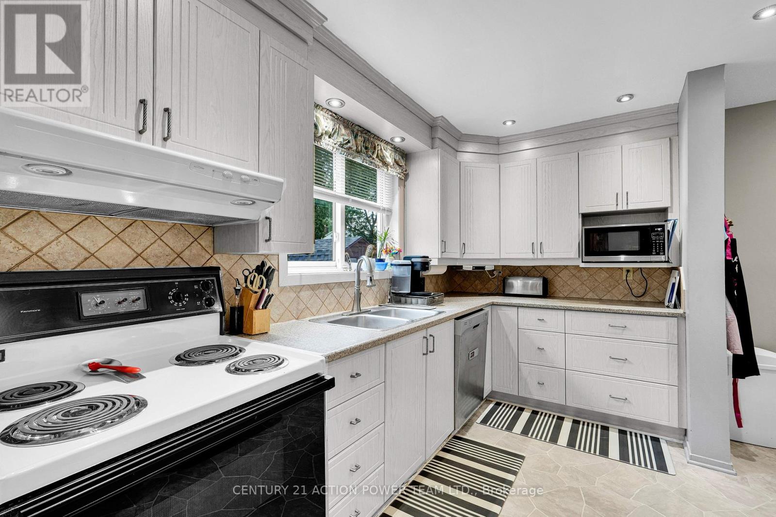 1810 Simard Drive, Ottawa, Ontario  K1C 2P8 - Photo 12 - X13494972