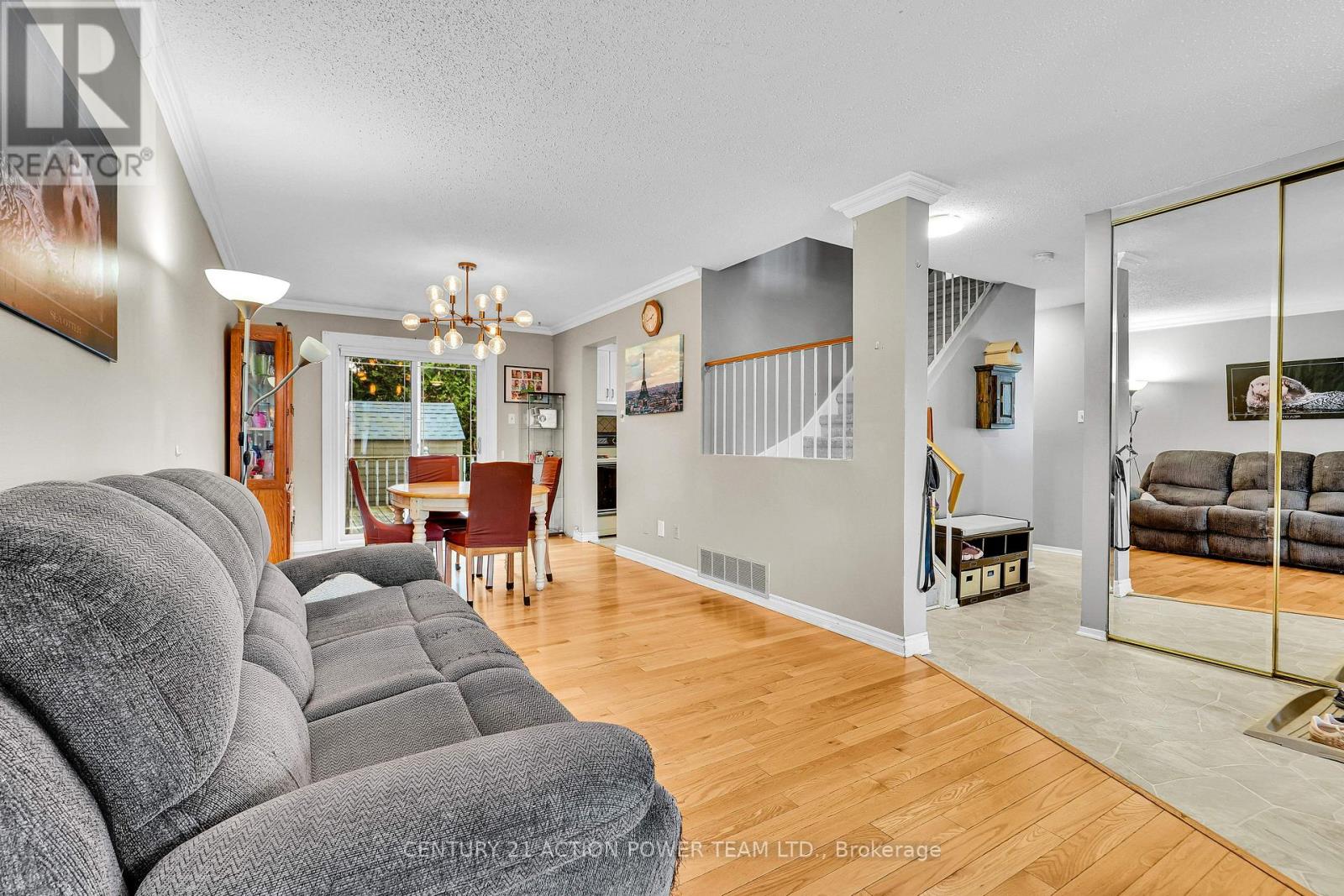 1810 Simard Drive, Ottawa, Ontario  K1C 2P8 - Photo 6 - X13494972