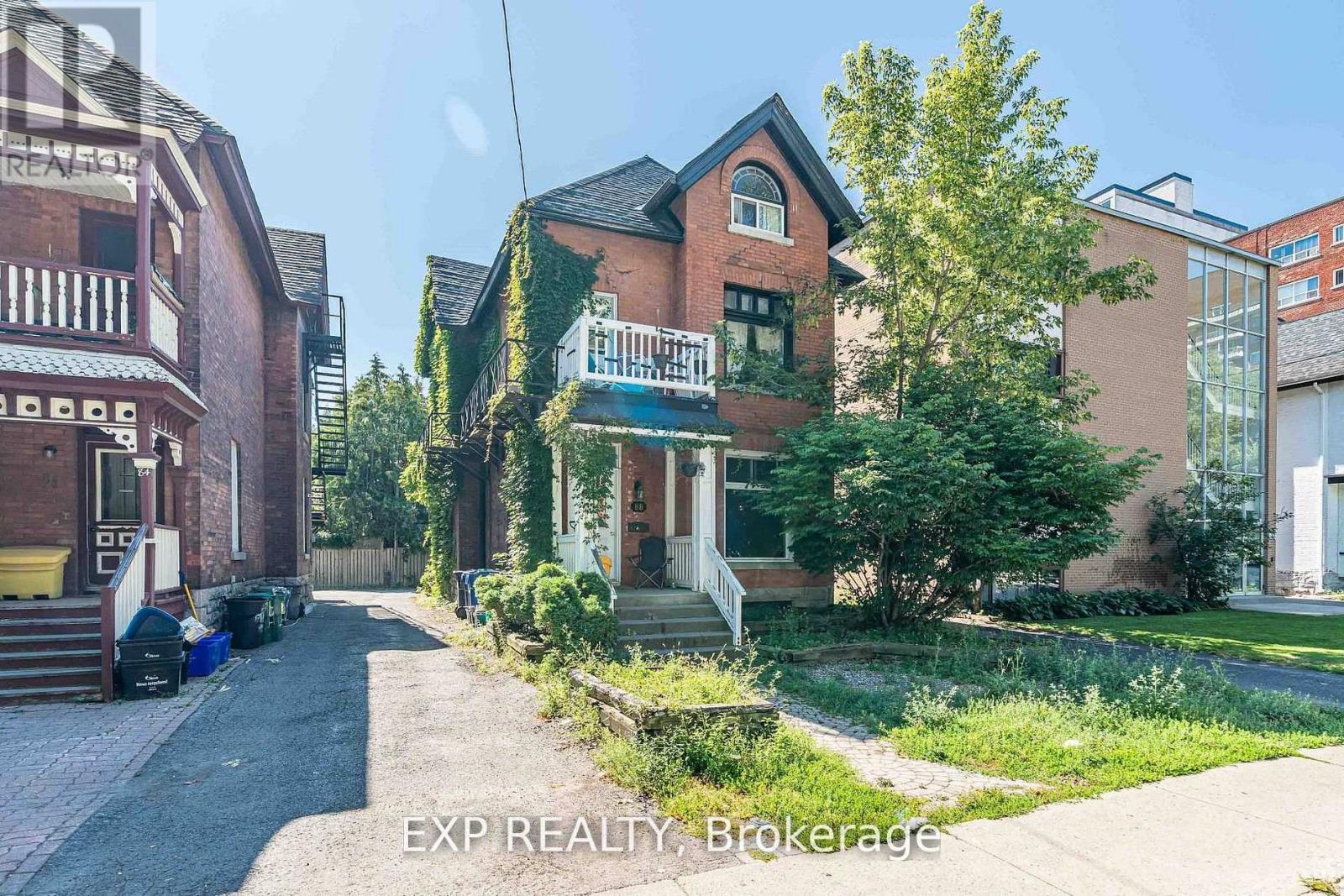 88 Maclaren Street, Ottawa, Ontario  K2P 0K6 - Photo 3 - X13494974