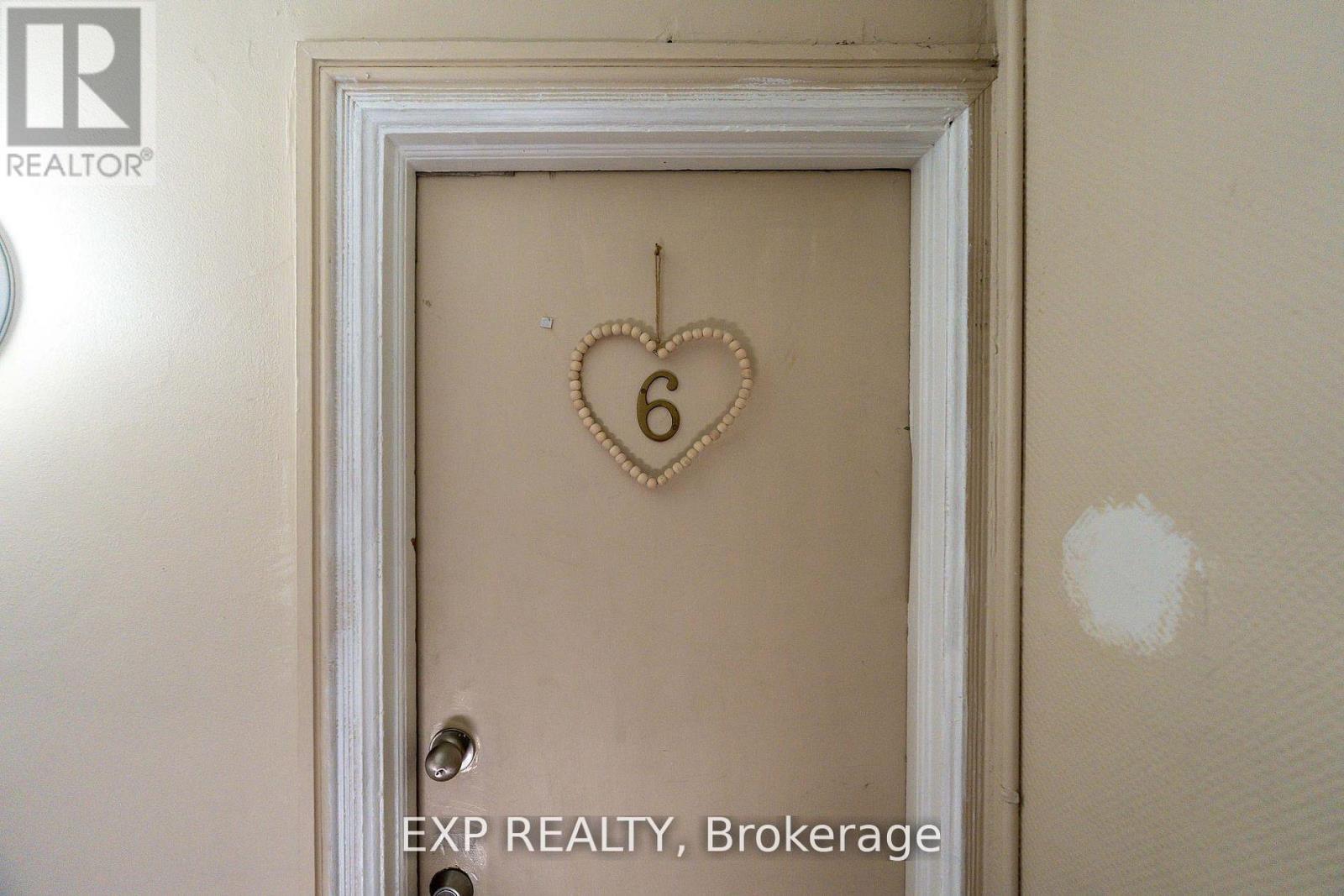 88 Maclaren Street, Ottawa, Ontario  K2P 0K6 - Photo 6 - X13494974