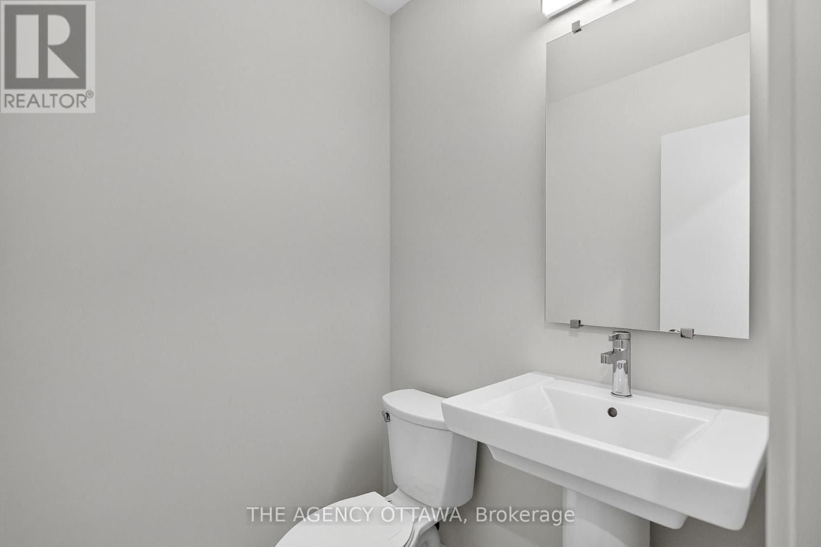 1005 Kitigan Grove, Ottawa, Ontario  K2K 0M9 - Photo 3 - X13495042