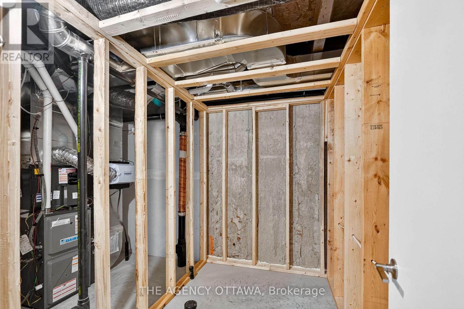 1005 Kitigan Grove, Ottawa, Ontario  K2K 0M9 - Photo 30 - X13495042