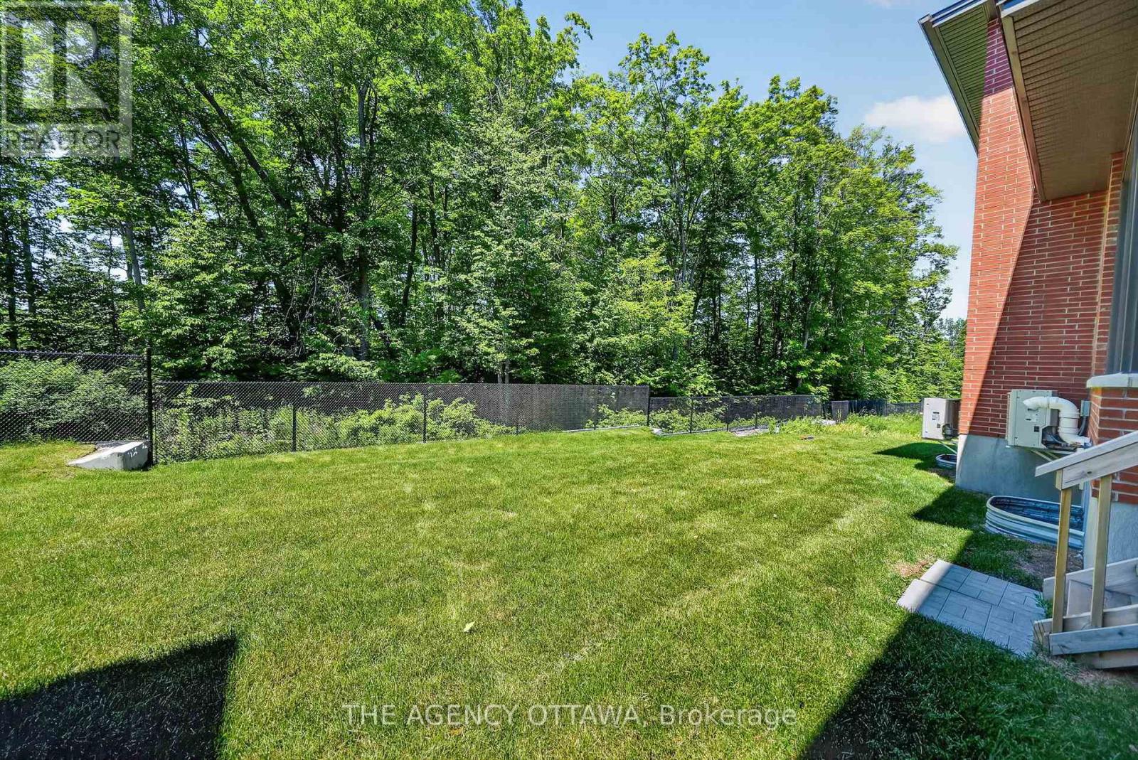 1005 Kitigan Grove, Ottawa, Ontario  K2K 0M9 - Photo 34 - X13495042