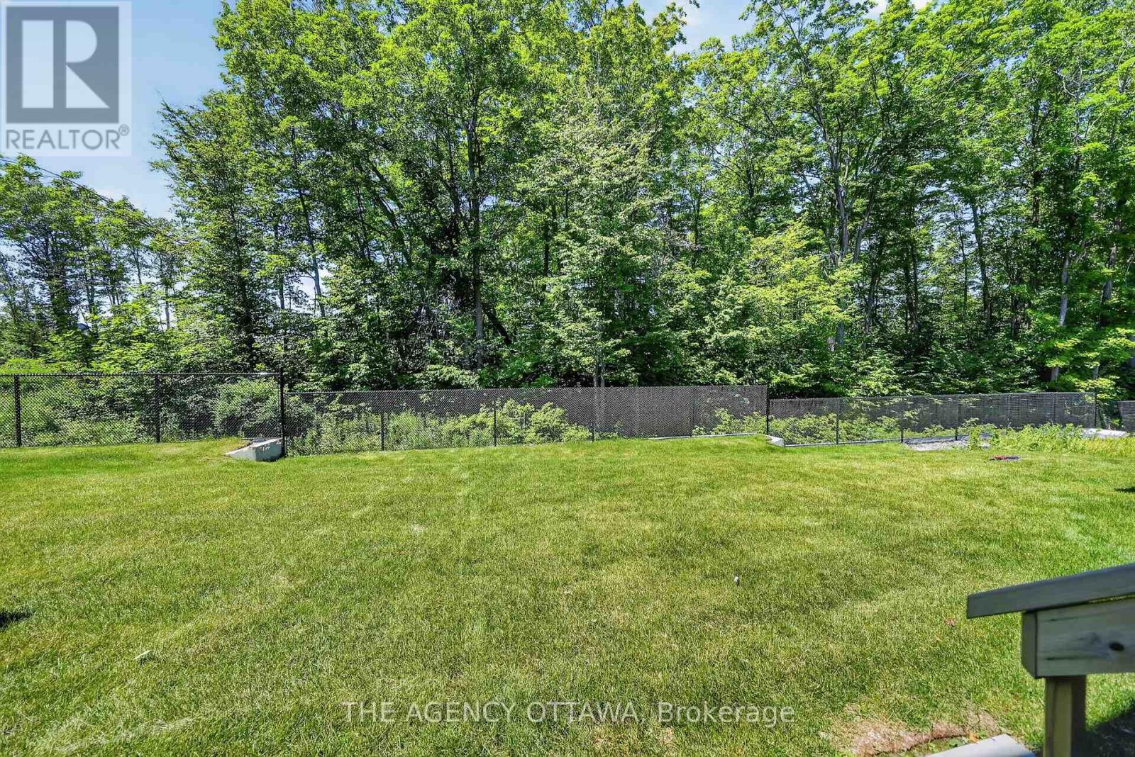 1005 Kitigan Grove, Ottawa, Ontario  K2K 0M9 - Photo 35 - X13495042