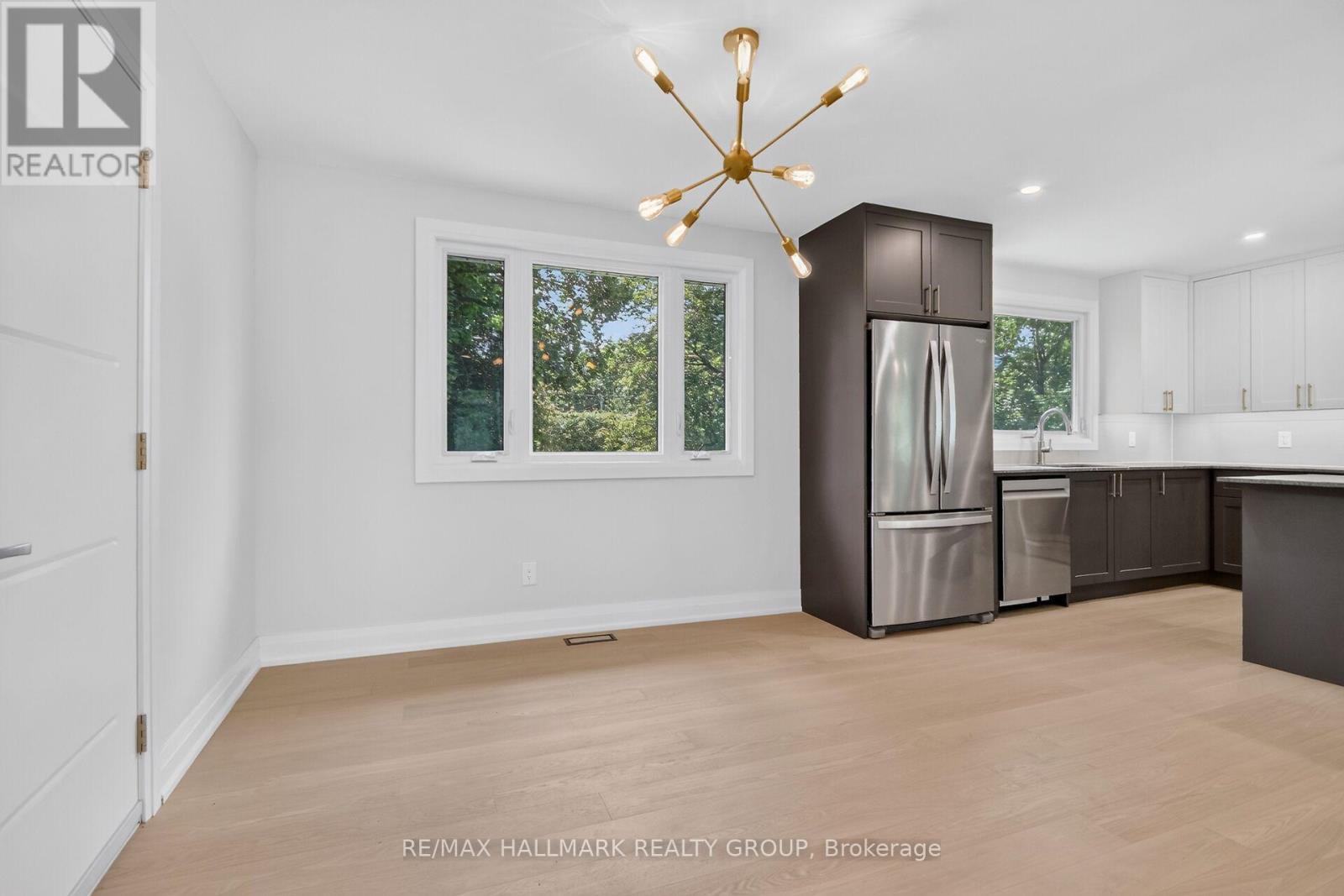 1054 Chelsea Drive, Ottawa, Ontario  K1K 0M8 - Photo 14 - X13495054