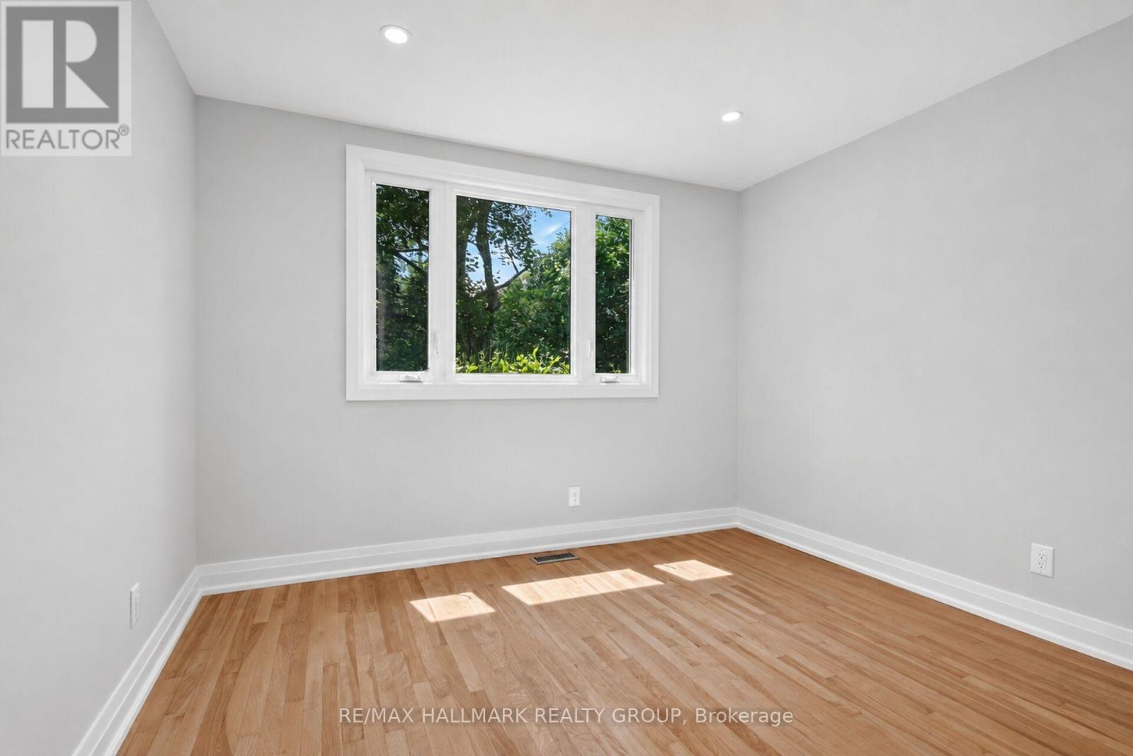 1054 Chelsea Drive, Ottawa, Ontario  K1K 0M8 - Photo 35 - X13495054