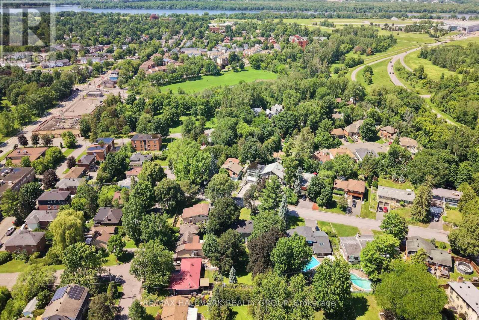 1054 Chelsea Drive, Ottawa, Ontario  K1K 0M8 - Photo 45 - X13495054