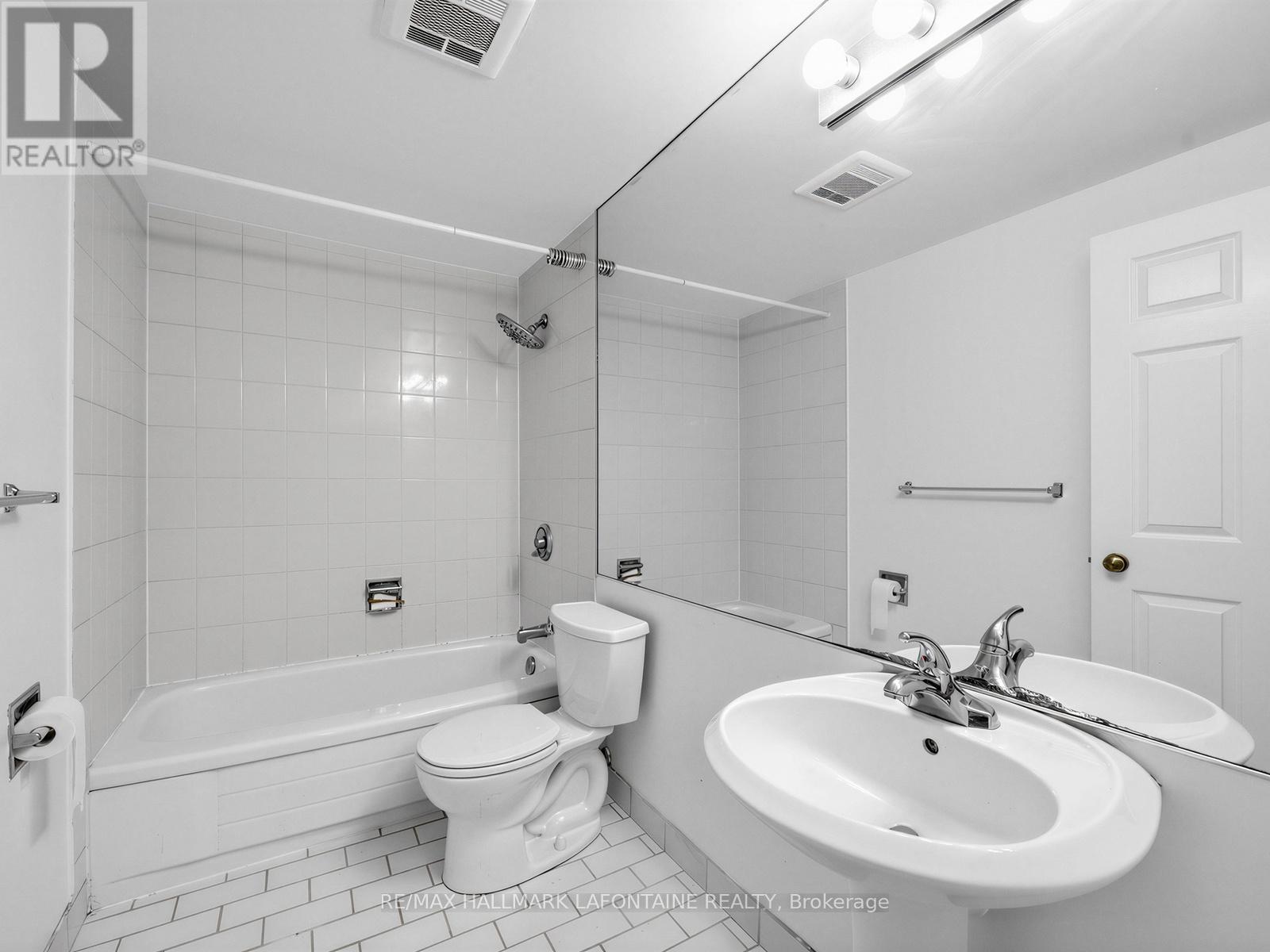 504 - 88 Charles Street E, Toronto, Ontario  M4Y 2W7 - Photo 24 - C13495222