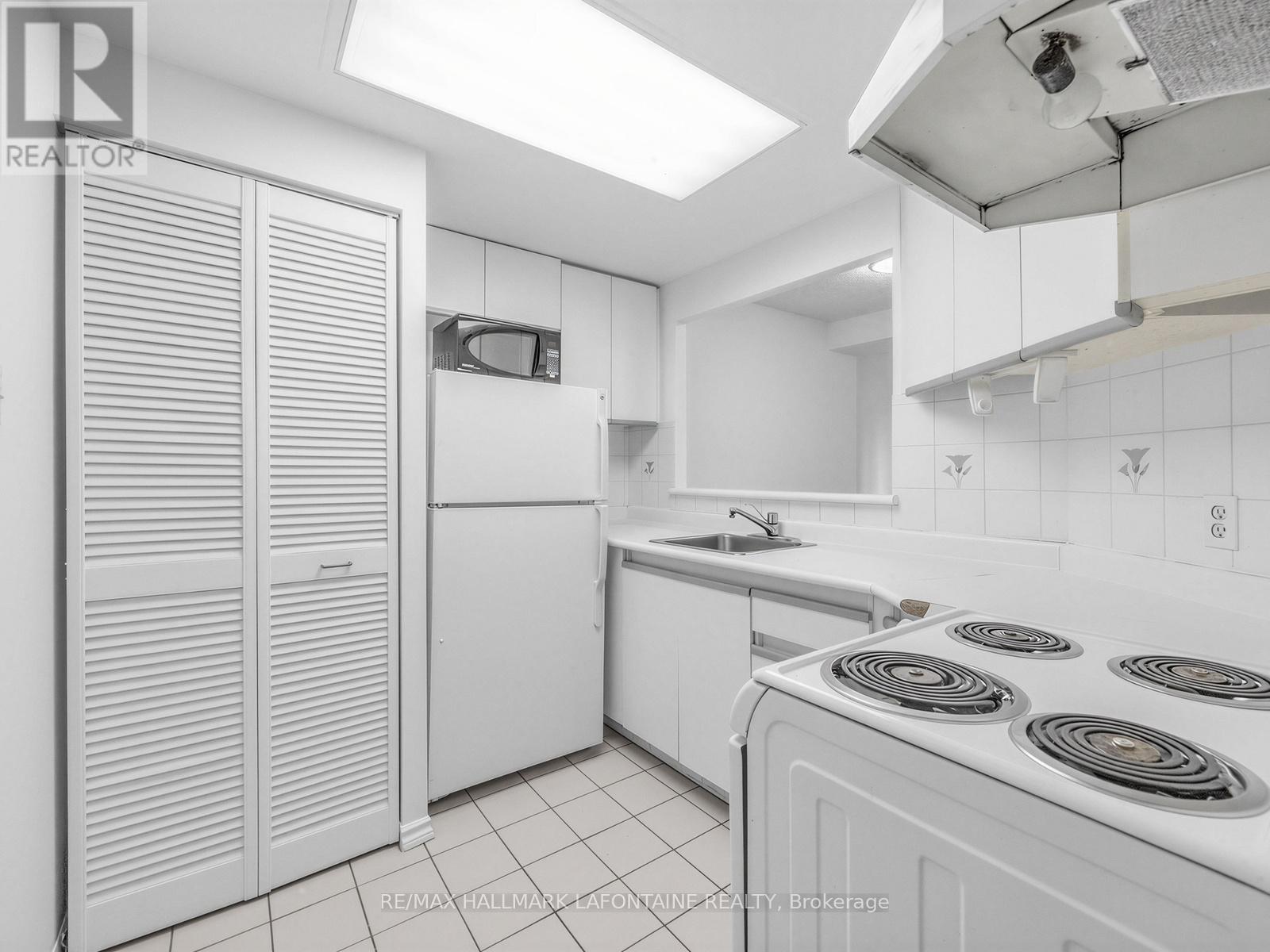 504 - 88 Charles Street E, Toronto, Ontario  M4Y 2W7 - Photo 7 - C13495222