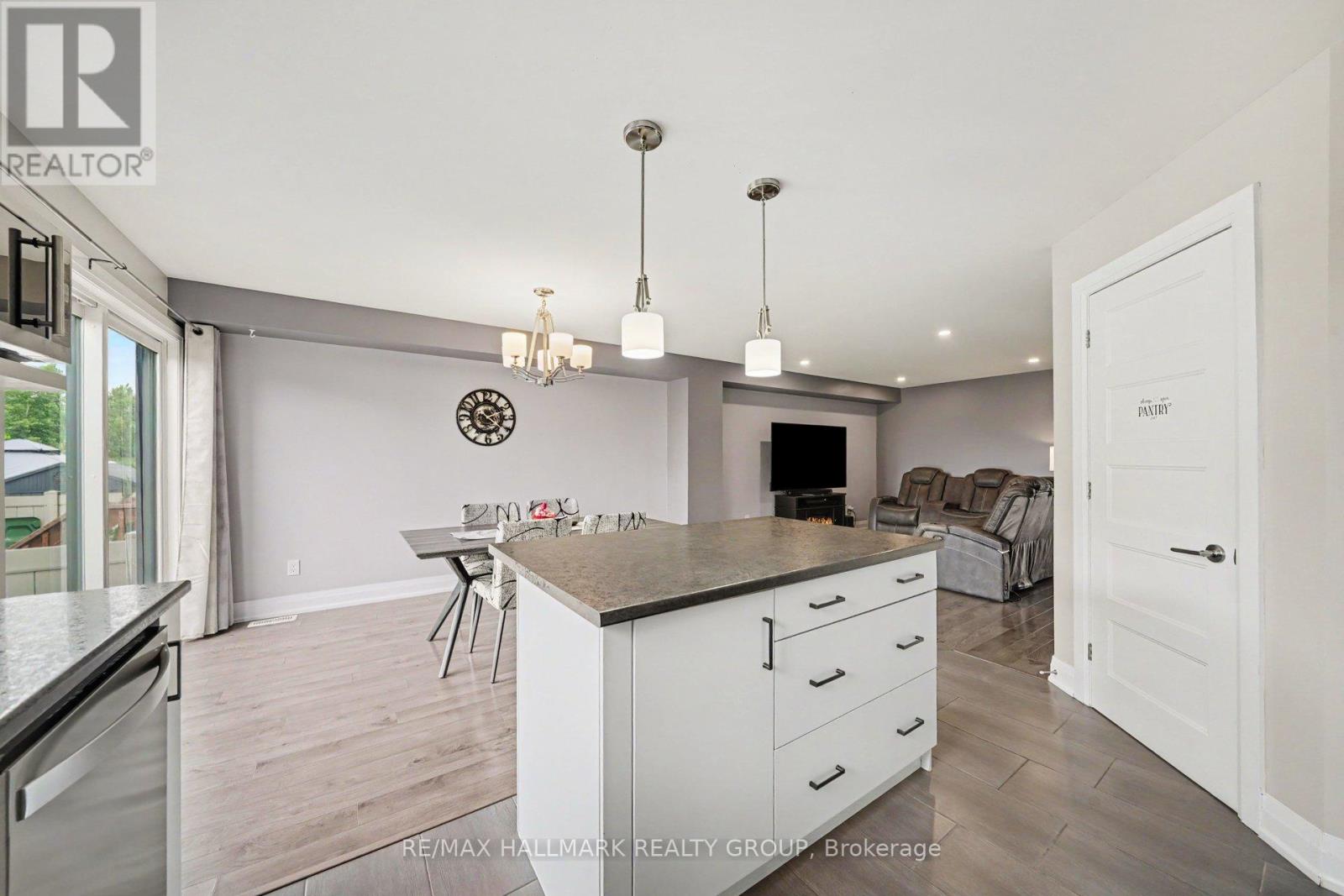 307 Belfort Street, Russell, Ontario  K0A 1W0 - Photo 14 - X13495670
