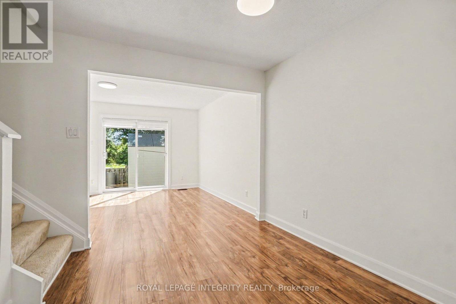 2 - 1507 Ballard Court, Ottawa, Ontario  K1B 4Z1 - Photo 4 - X13495808