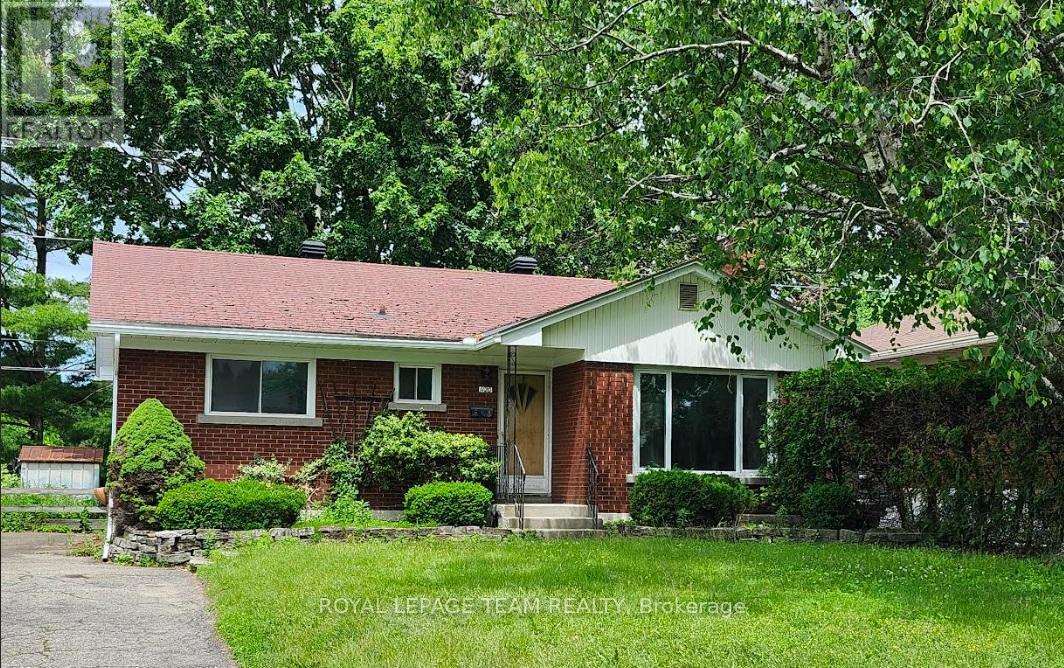 1120 Cline Crescent, Ottawa, Ontario  K2C 2P2 - Photo 1 - X13495890