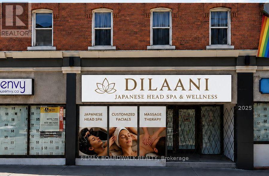 224 Bank Street, Ottawa, Ontario  K2P 1W9 - Photo 1 - X13496150