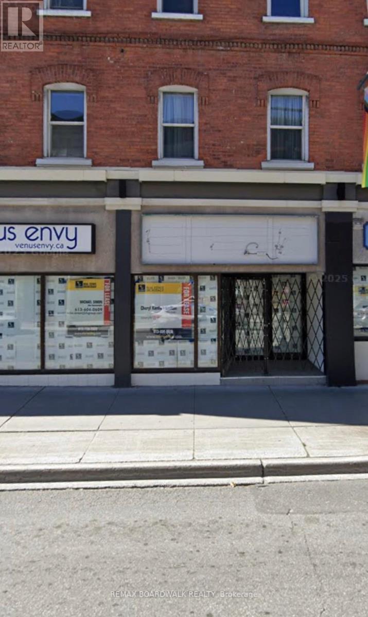 224 Bank Street, Ottawa, Ontario  K2P 1W9 - Photo 2 - X13496150