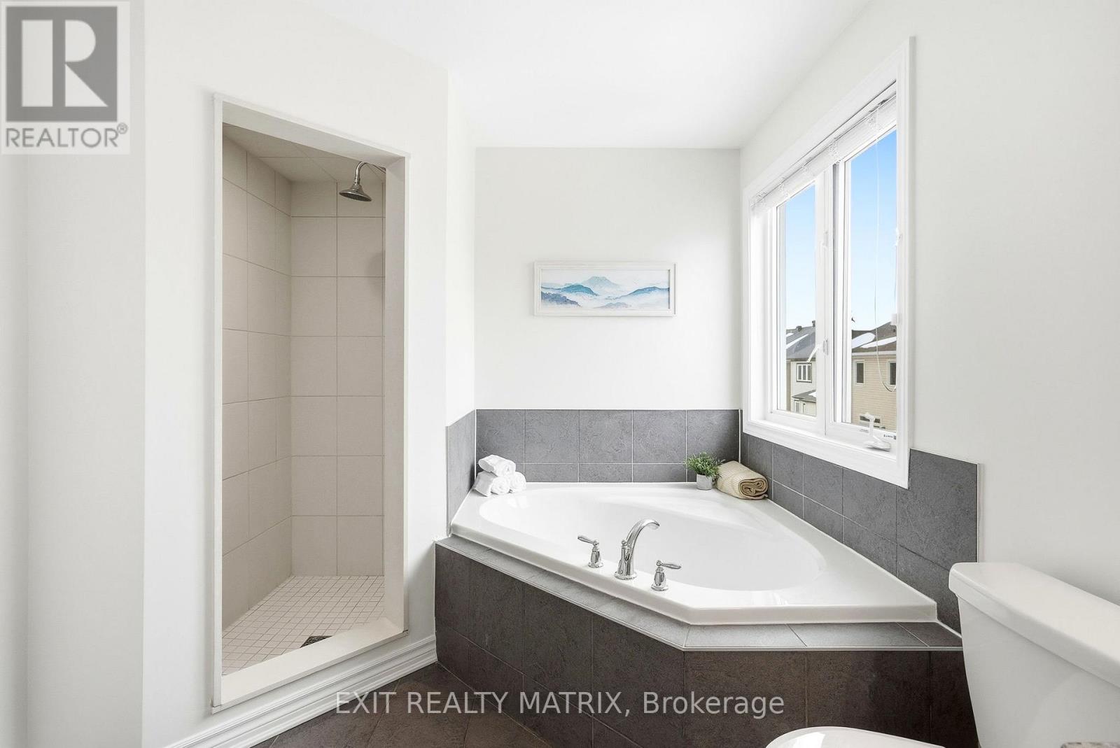 194 Flowing Creek Circle, Ottawa, Ontario  K2M 2R7 - Photo 13 - X13496226