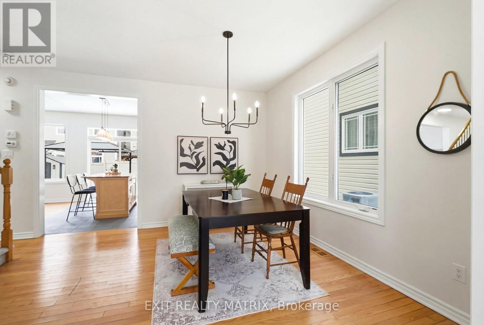 194 Flowing Creek Circle, Ottawa, Ontario  K2M 2R7 - Photo 3 - X13496226