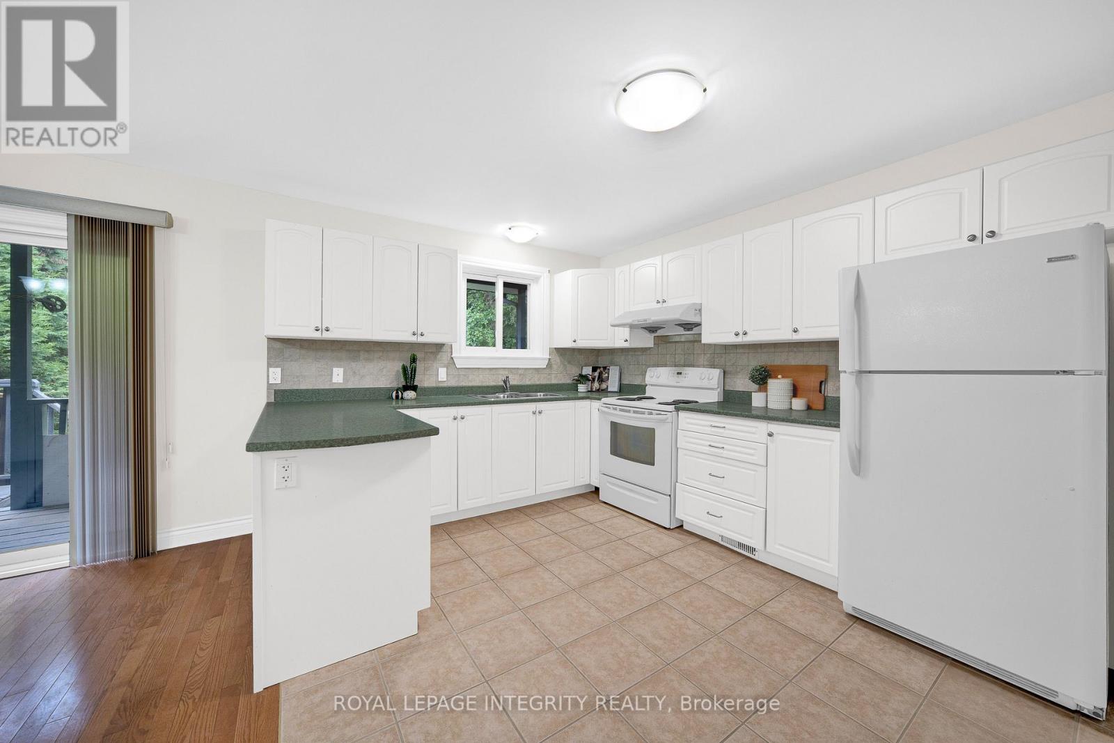 318 Somerset Street E, Ottawa, Ontario  K1N 6W3 - Photo 19 - X13496290