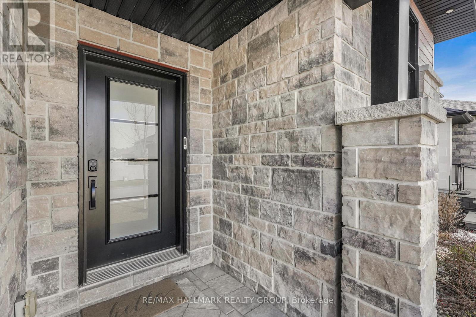 1069 Diamond Street, Clarence-Rockland, Ontario  K4K 1P6 - Photo 2 - X13496300