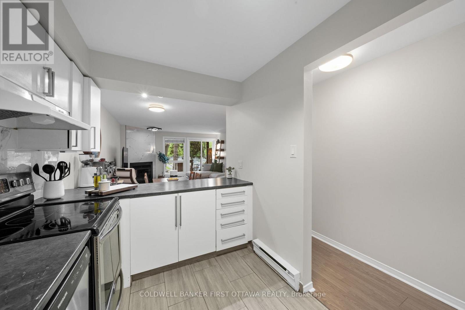 386 Briston Private, Ottawa, Ontario  K1G 5R3 - Photo 11 - X13496306