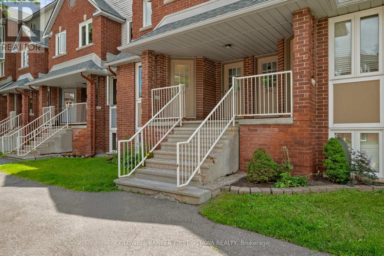 386 Briston Private, Ottawa, Ontario  K1G 5R3 - Photo 2 - X13496306
