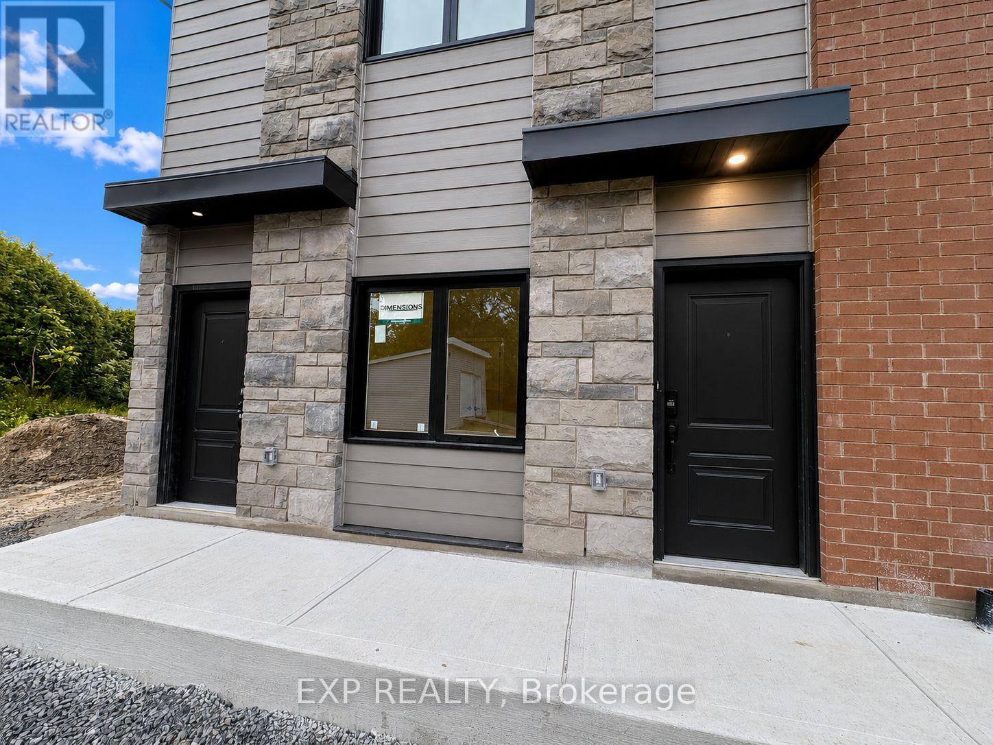 4 - 1089 Notre Dame Street, Russell, Ontario  K0A 1W0 - Photo 2 - X13496360