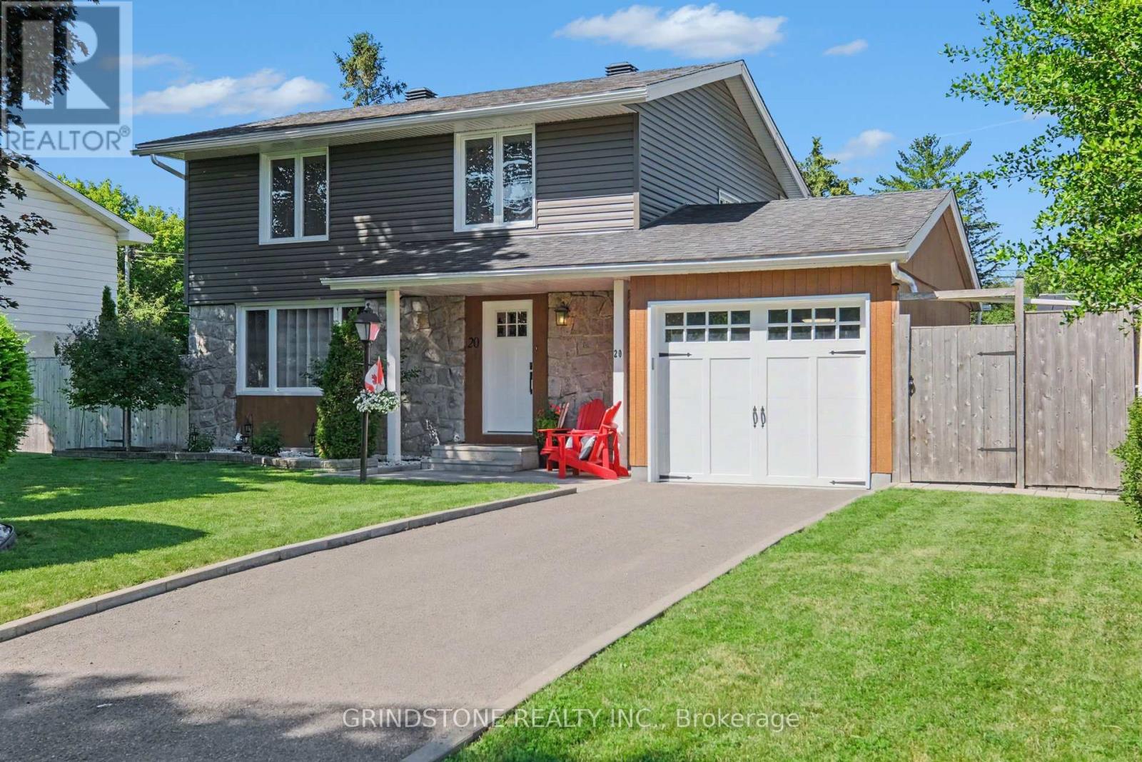 20 LAVINA CRESCENT, Ottawa, Ontario