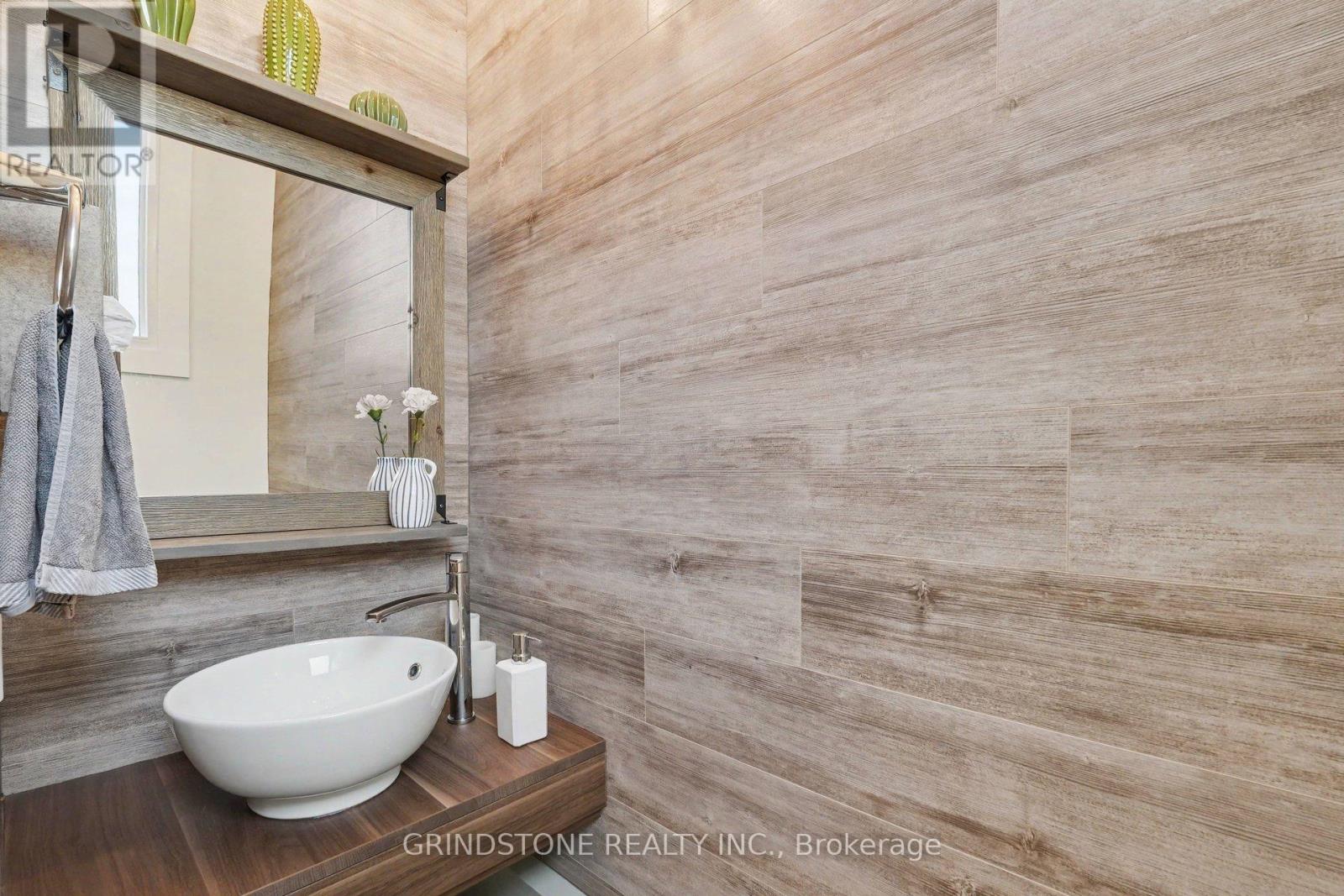20 Lavina Crescent, Ottawa, Ontario  K2H 7P2 - Photo 15 - X13496364