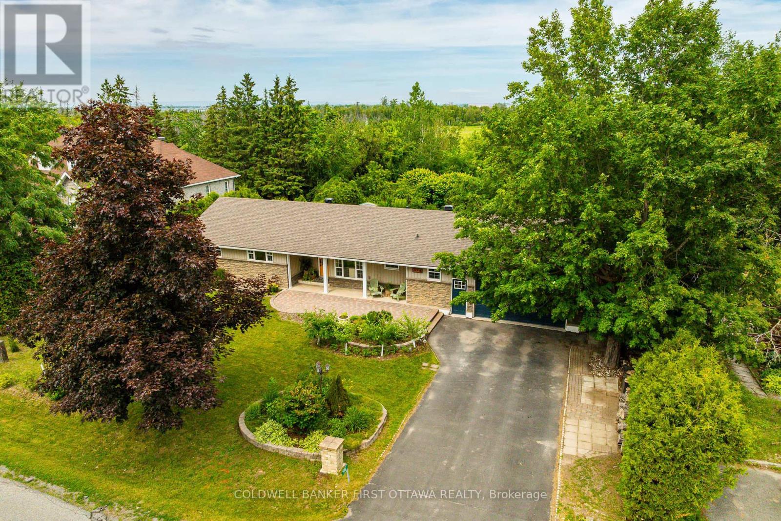 174 Lloydalex Crescent, Ottawa, Ontario  K0A 1L0 - Photo 1 - X13496392