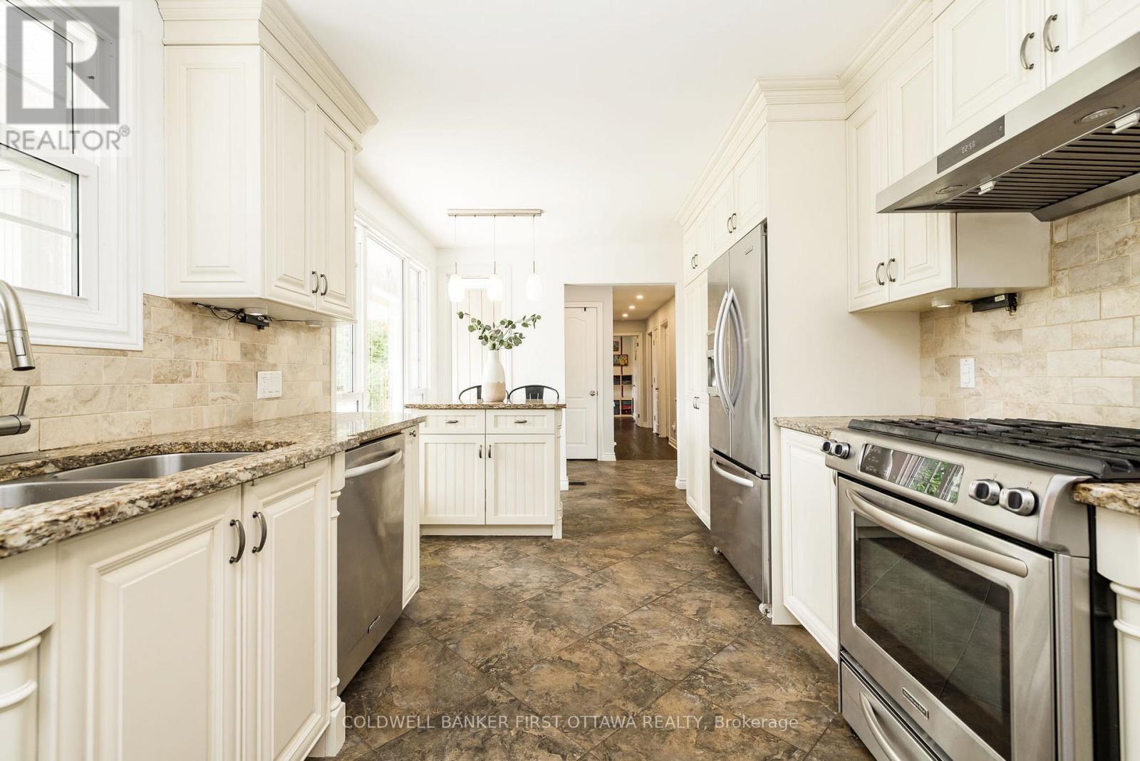 174 Lloydalex Crescent, Ottawa, Ontario  K0A 1L0 - Photo 19 - X13496392