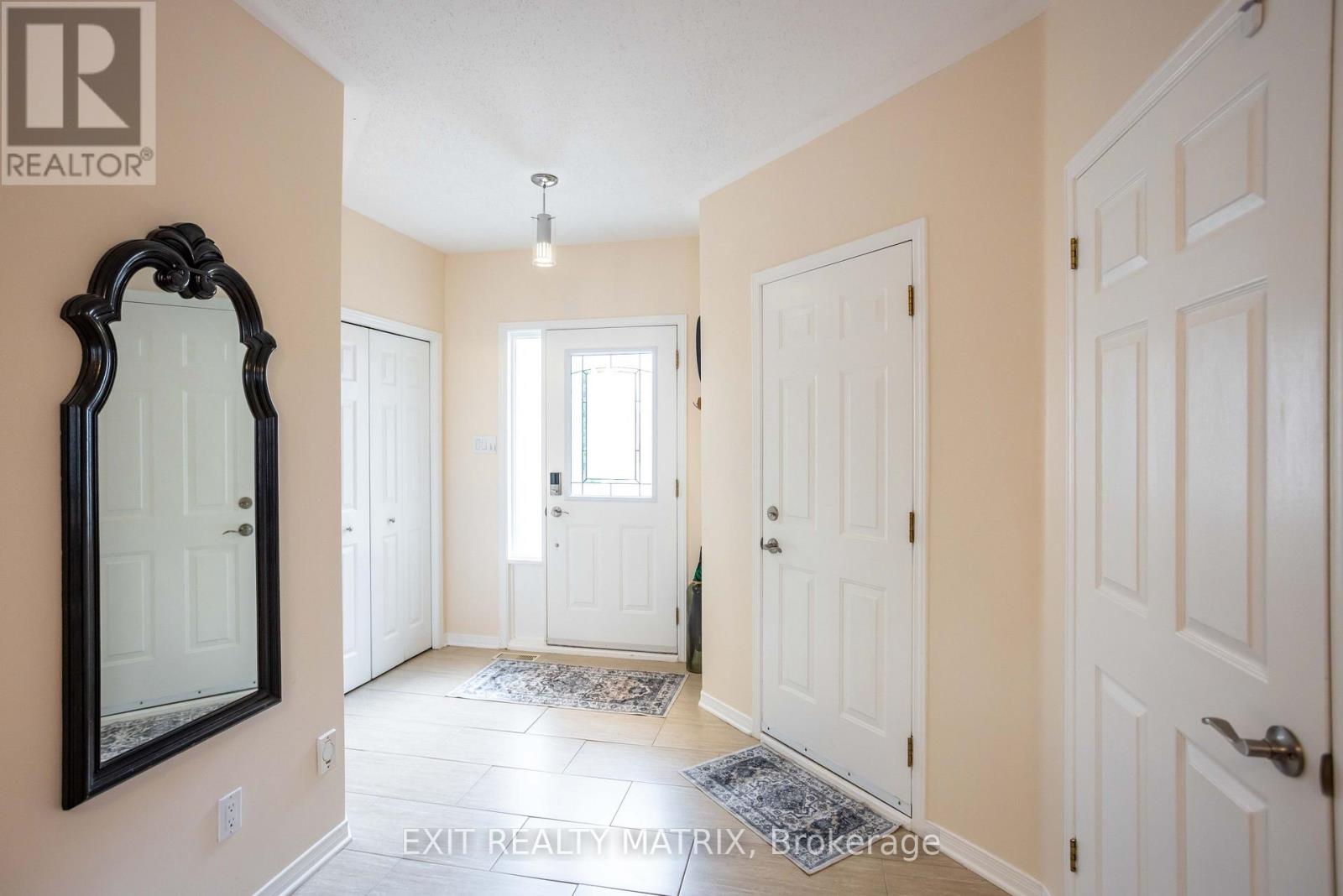 4620 Ogilvie Walk Crescent, Ottawa, Ontario  K1J 1G7 - Photo 4 - X13496474