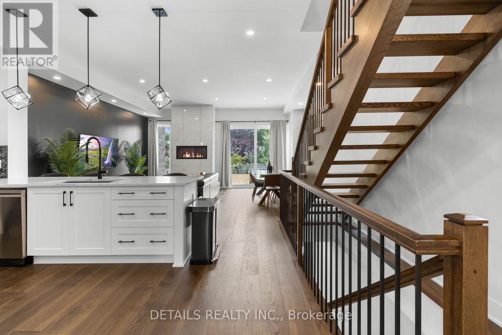 2691 Violet Street, Ottawa, Ontario  K2B 6X1 - Photo 3 - X13496520