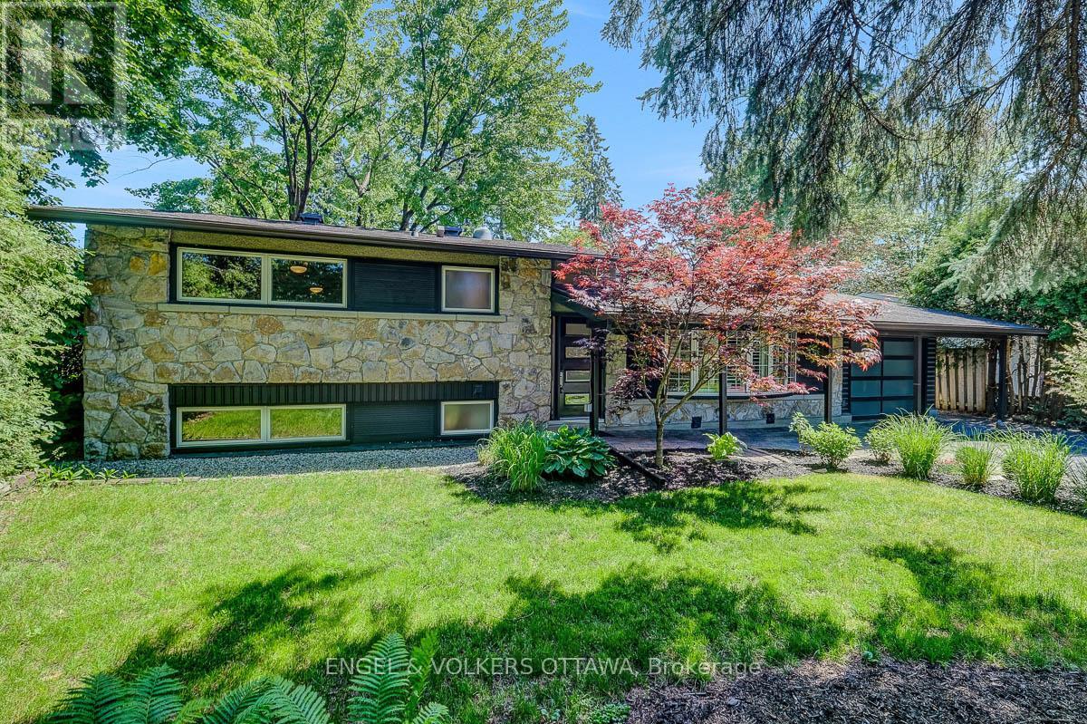 54 Qualicum Street, Ottawa, Ontario  K2H 7H4 - Photo 2 - X13496686