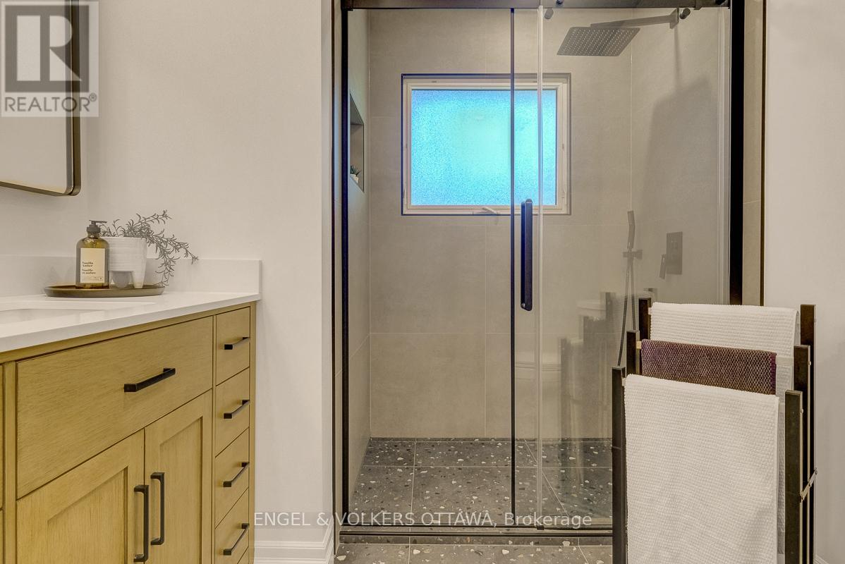 54 Qualicum Street, Ottawa, Ontario  K2H 7H4 - Photo 23 - X13496686