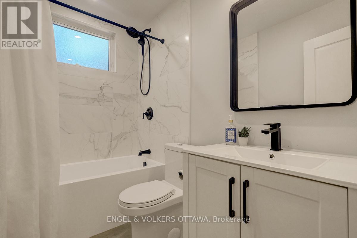 54 Qualicum Street, Ottawa, Ontario  K2H 7H4 - Photo 30 - X13496686