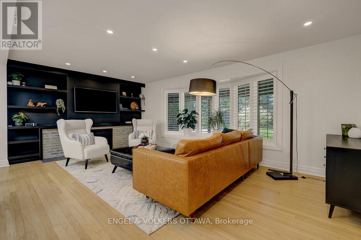 54 Qualicum Street, Ottawa, Ontario  K2H 7H4 - Photo 6 - X13496686