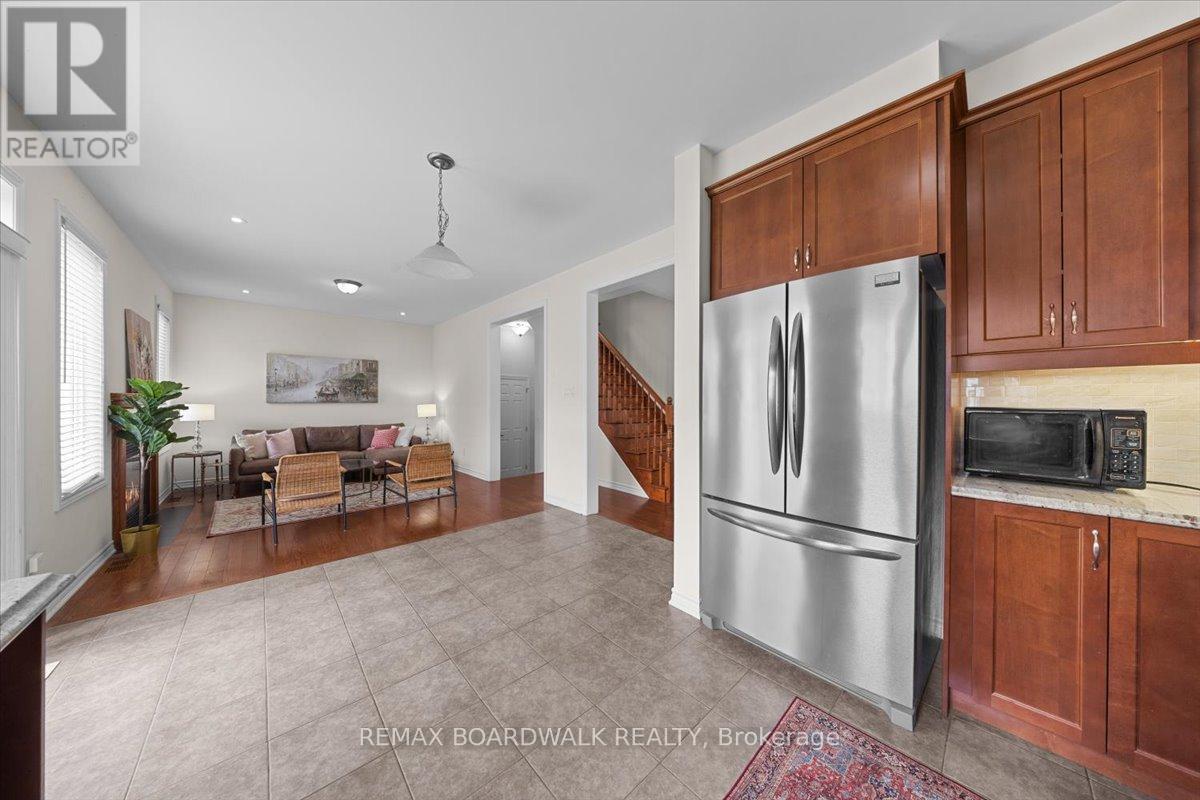 336 Gallantry Way, Ottawa, Ontario  K2S 0R1 - Photo 12 - X13496746
