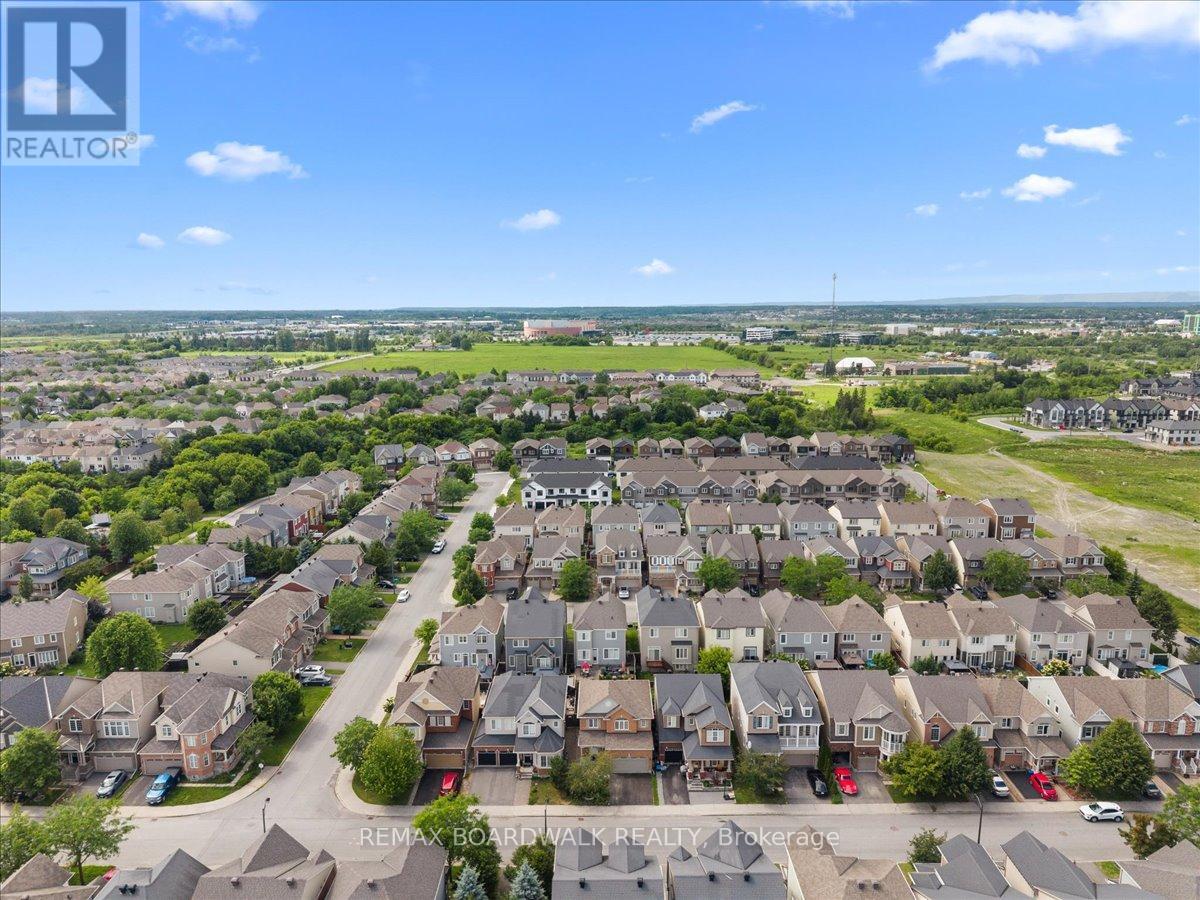 336 Gallantry Way, Ottawa, Ontario  K2S 0R1 - Photo 37 - X13496746